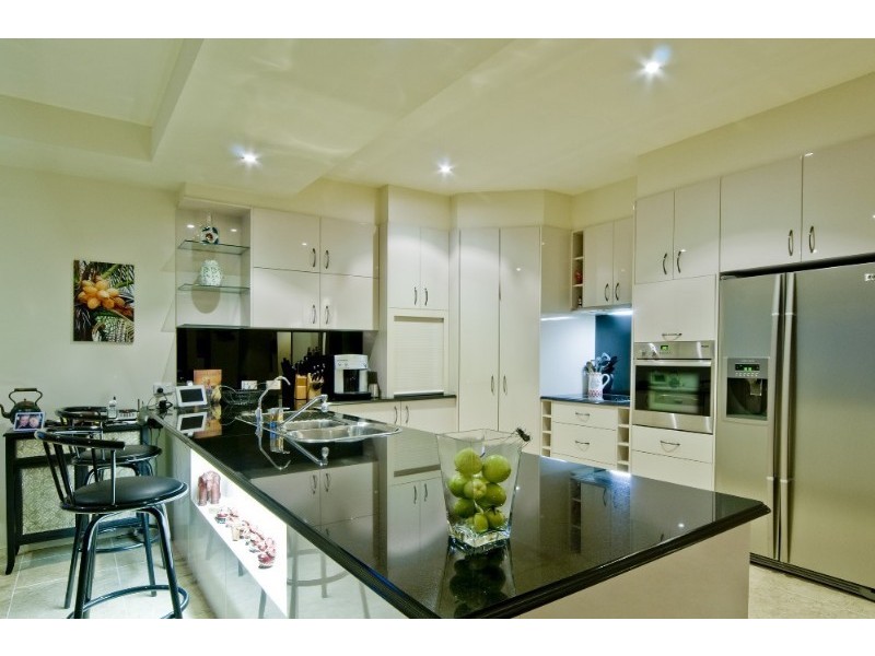 37 The Sovereign Mile, Paradise Point QLD 4216