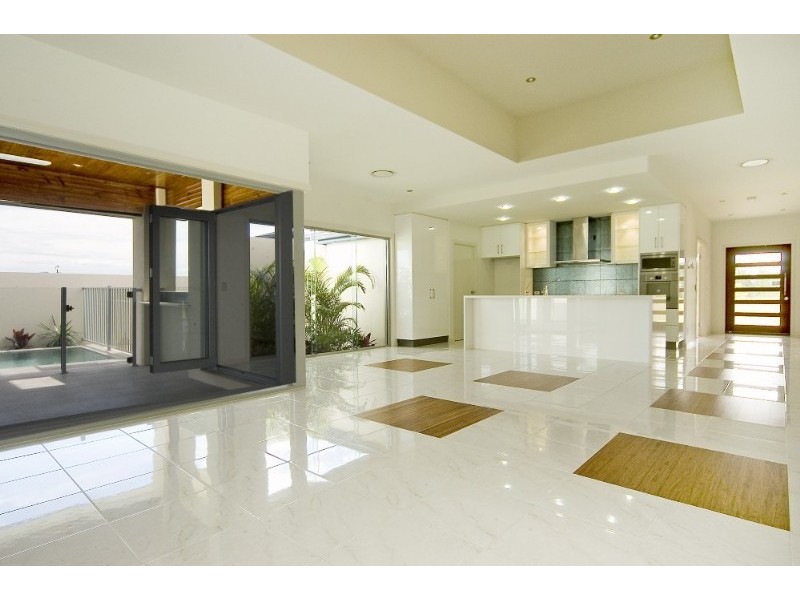 Hope Island QLD 4212