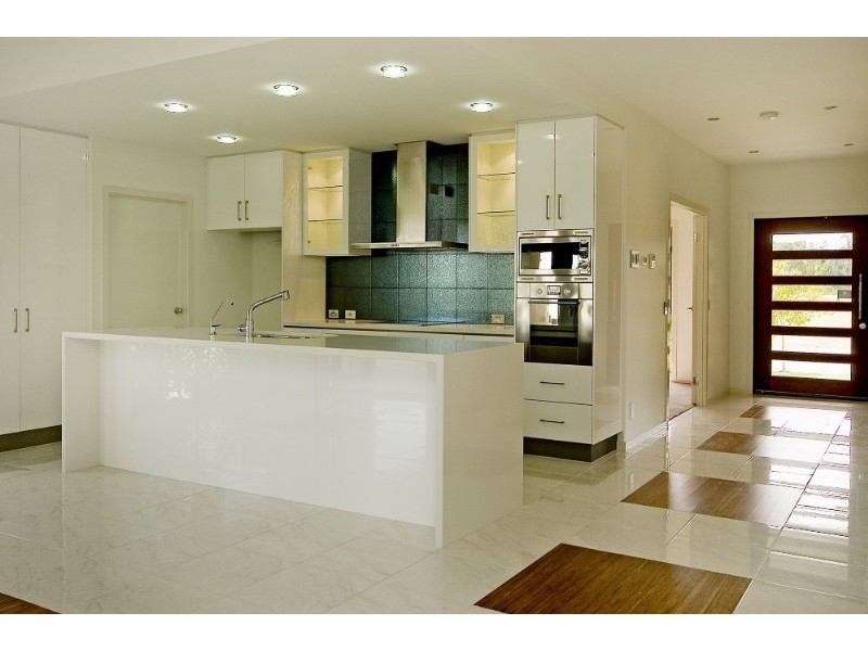 Hope Island QLD 4212