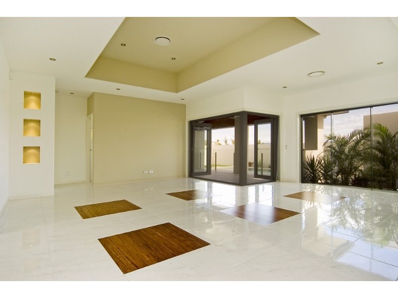 Hope Island QLD 4212