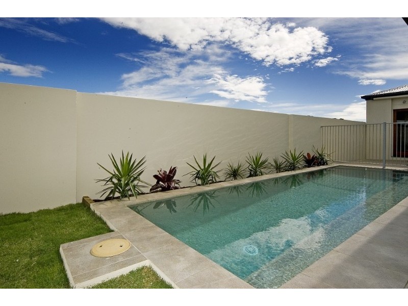 Hope Island QLD 4212