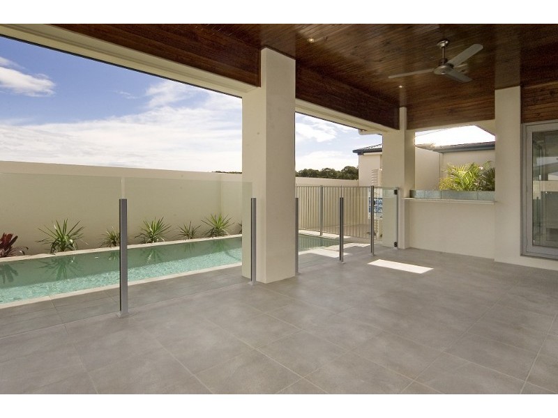 Hope Island QLD 4212