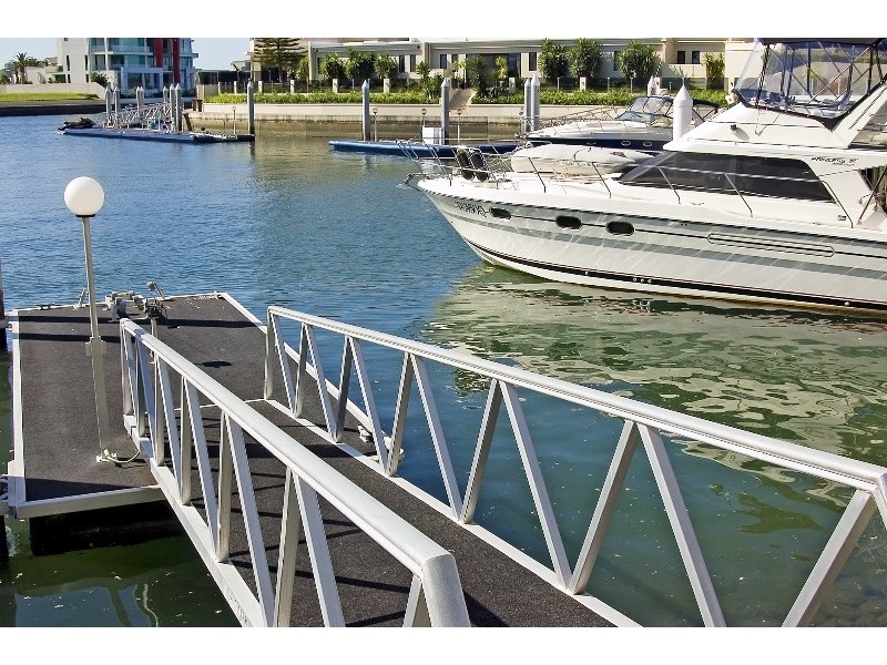 Paradise Point QLD 4216