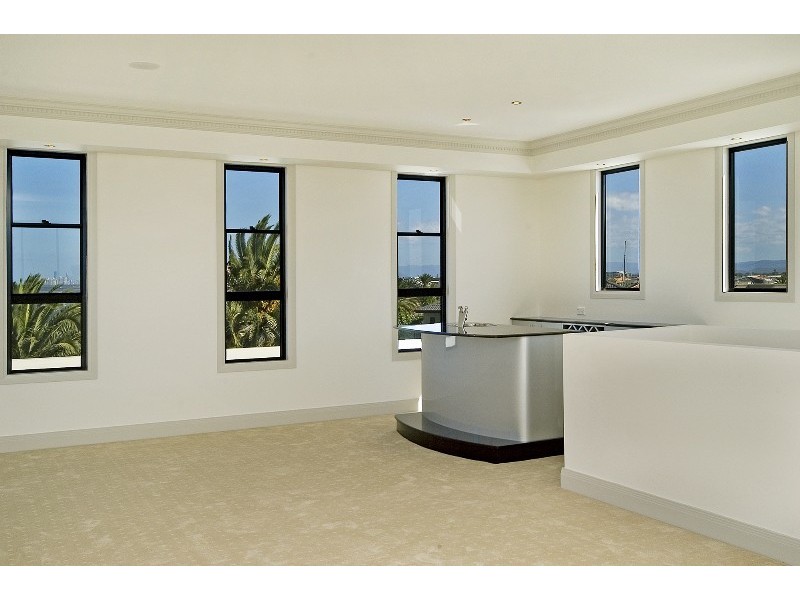 Paradise Point QLD 4216