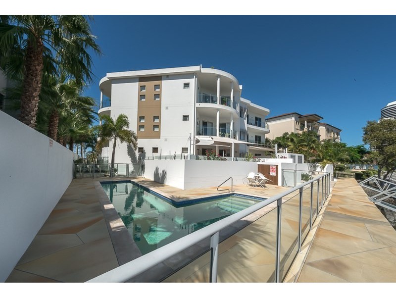 5/32-34 Oatland Esplanade, Runaway Bay QLD 4216