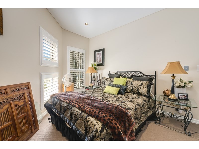 5/32-34 Oatland Esplanade, Runaway Bay QLD 4216