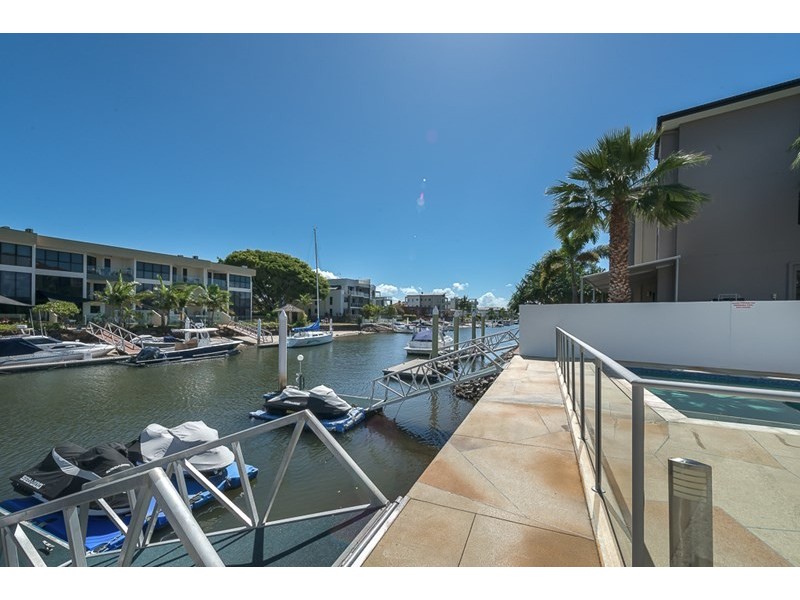 5/32-34 Oatland Esplanade, Runaway Bay QLD 4216
