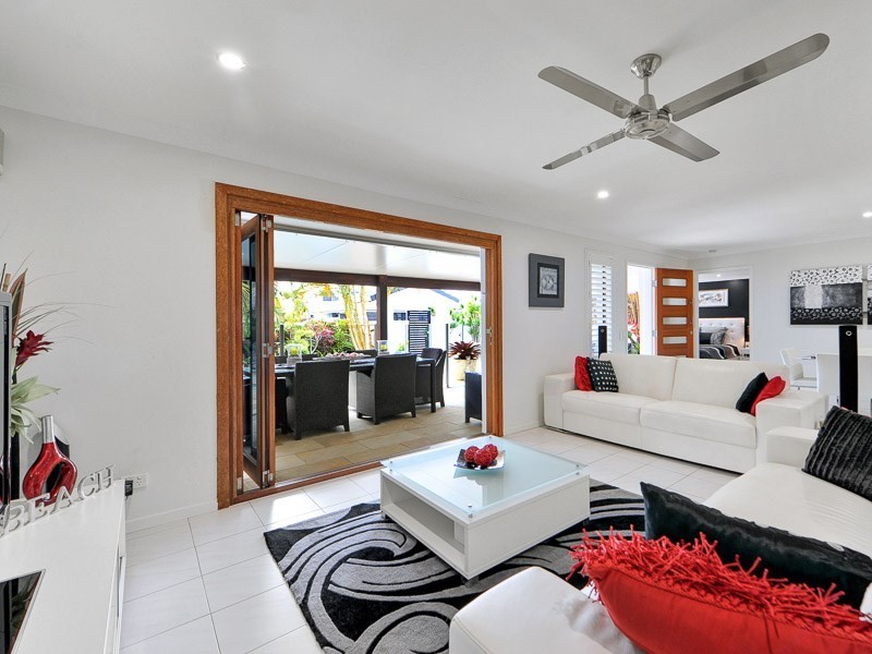 41 Walter Raleigh Crescent, Hollywell QLD 4216