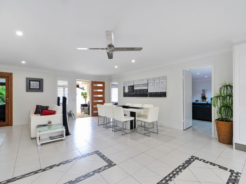 41 Walter Raleigh Crescent, Hollywell QLD 4216