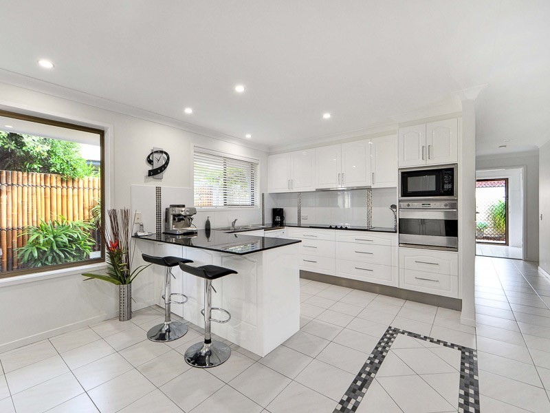 41 Walter Raleigh Crescent, Hollywell QLD 4216