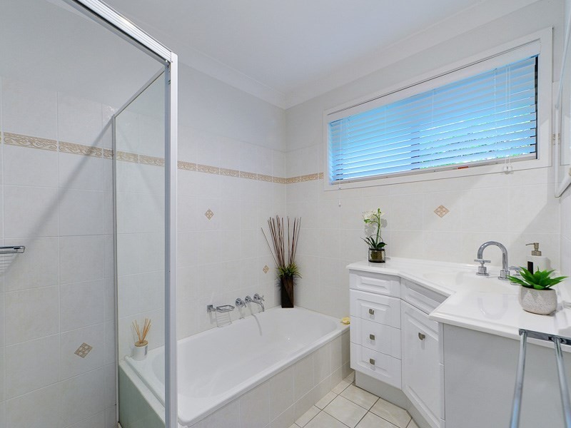 41 Walter Raleigh Crescent, Hollywell QLD 4216