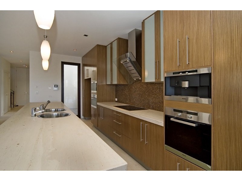 Hope Island QLD 4212