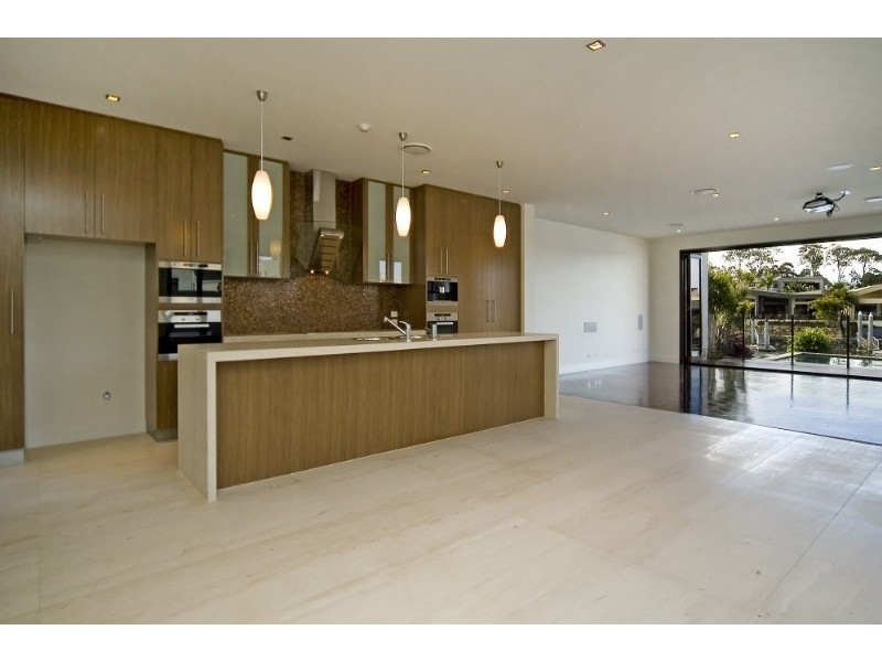 Hope Island QLD 4212