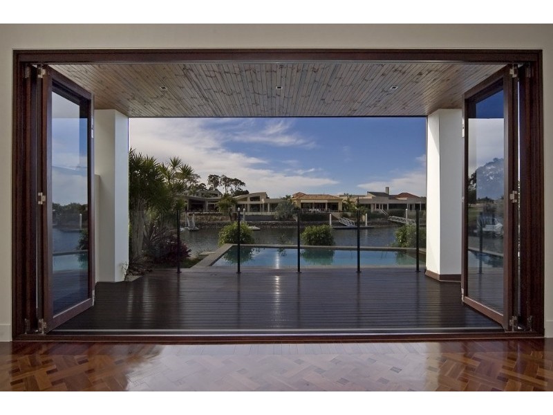 Hope Island QLD 4212