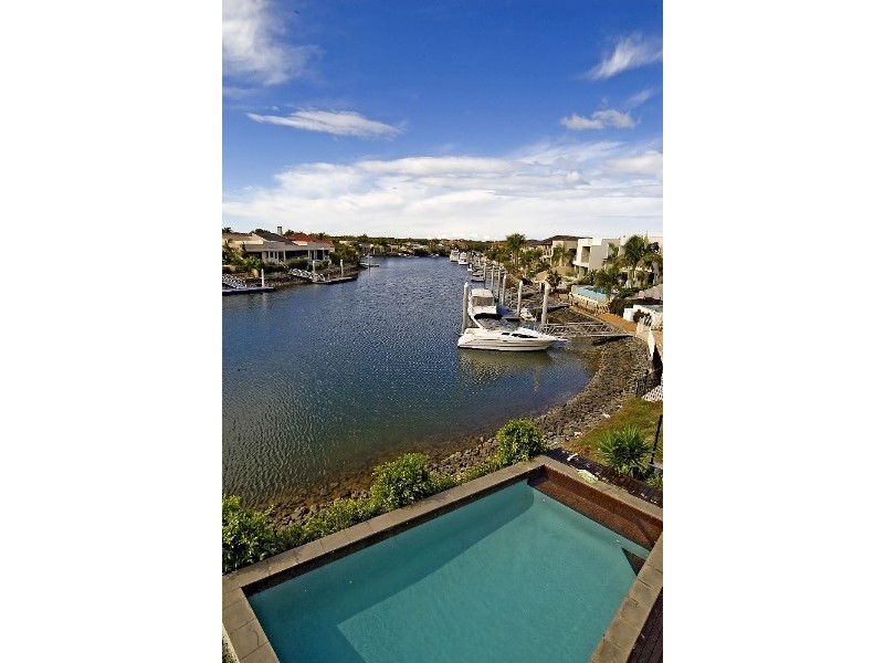 Hope Island QLD 4212