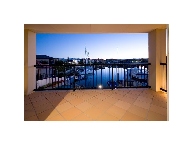 30 King Arthurs Court, Paradise Point QLD 4216