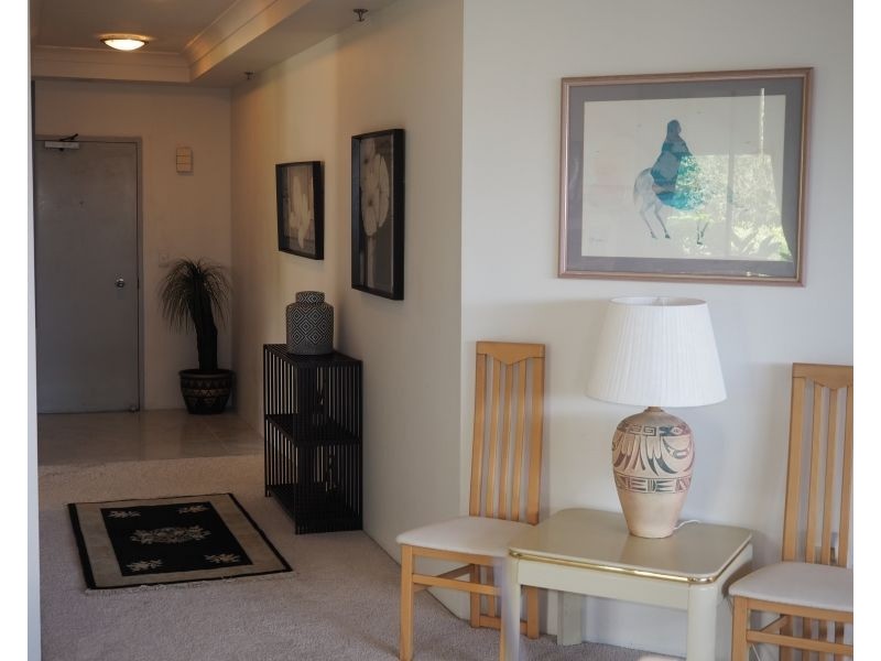 2/7 Oatland Esplanade, Runaway Bay QLD 4216