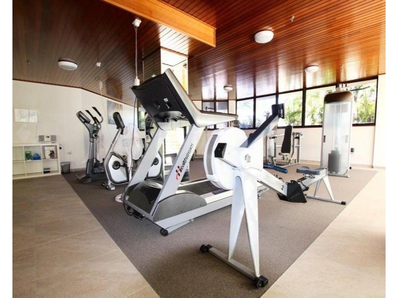 2/7 Oatland Esplanade, Runaway Bay QLD 4216