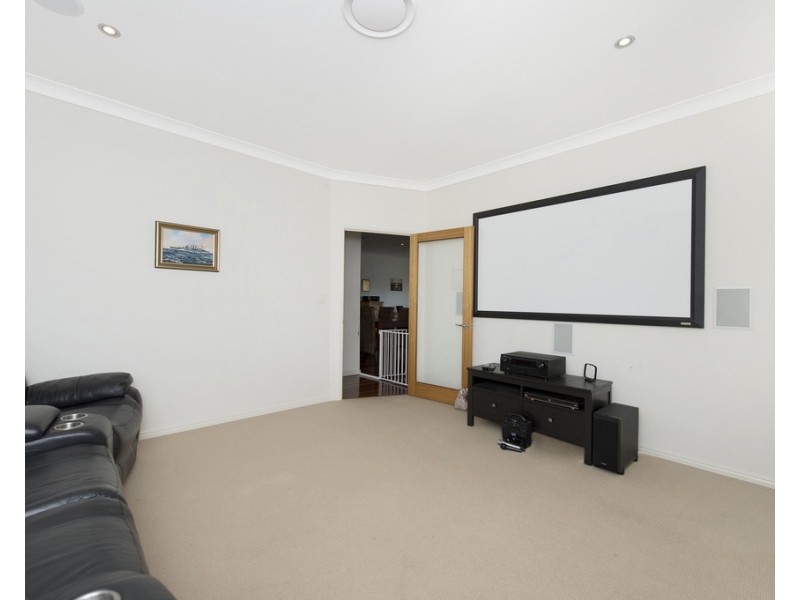 63 Graywillow Boulevard, Oxenford QLD 4210