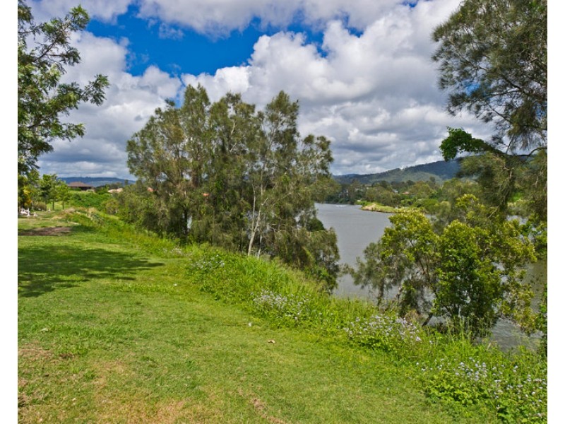 63 Graywillow Boulevard, Oxenford QLD 4210