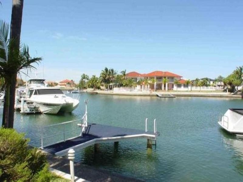 9 Excalibur Court, Paradise Point QLD 4216