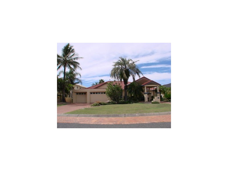 9 Excalibur Court, Paradise Point QLD 4216