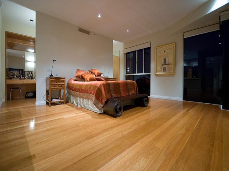 42 Royal Albert Crescent, Paradise Point QLD 4216