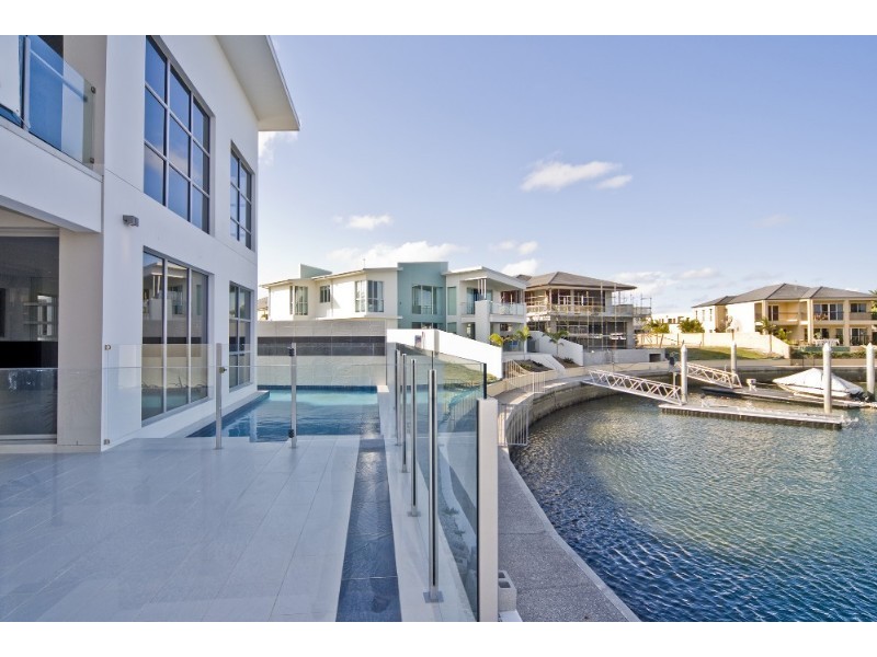 Paradise Point QLD 4216