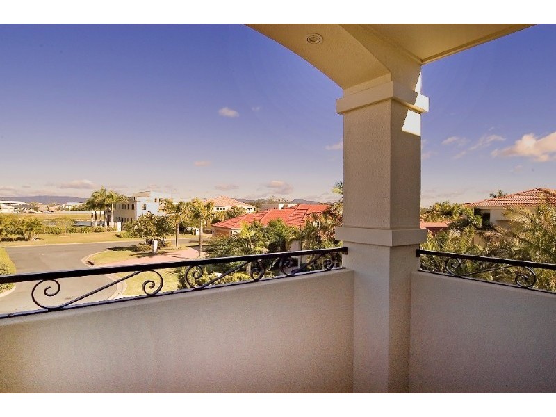 Hope Island QLD 4212