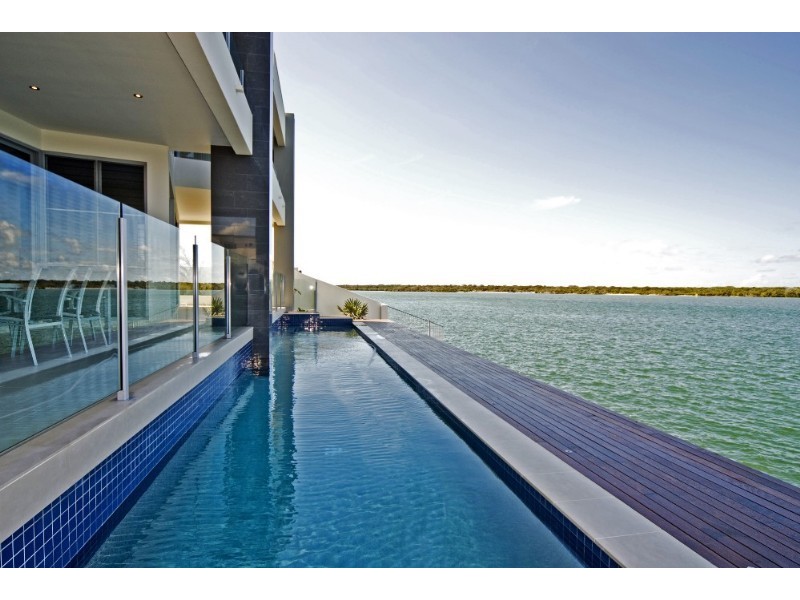 13 Parklane Terrace, Paradise Point QLD 4216