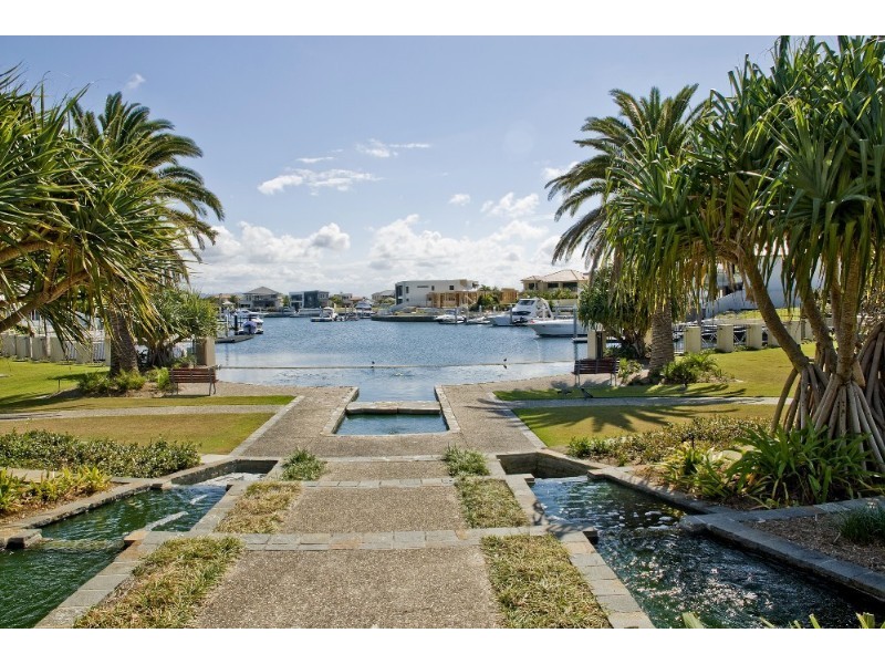 13 Parklane Terrace, Paradise Point QLD 4216