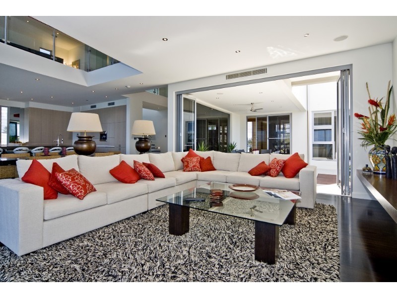 13 Parklane Terrace, Paradise Point QLD 4216