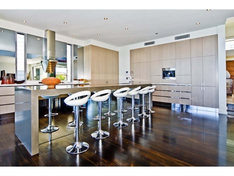 13 Parklane Terrace, Paradise Point QLD 4216