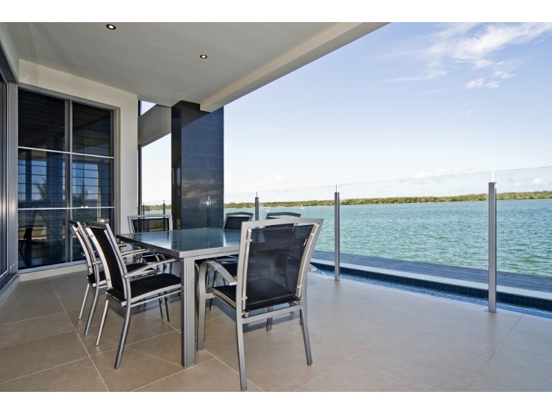 13 Parklane Terrace, Paradise Point QLD 4216