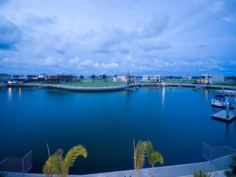 Paradise Point QLD 4216