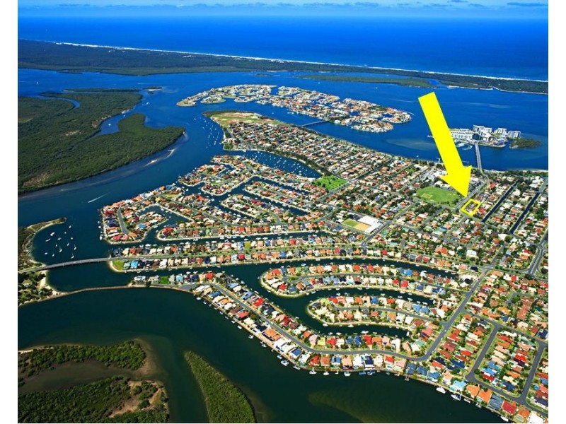 44-50 Falkinder Avenue, Paradise Point QLD 4216