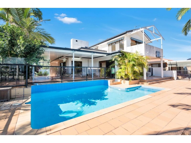 92 Oxley Drive, Paradise Point QLD 4216