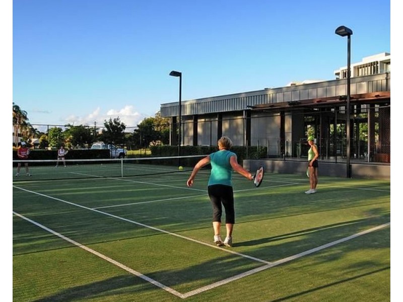 4305/323 Bayview Street, Hollywell QLD 4216