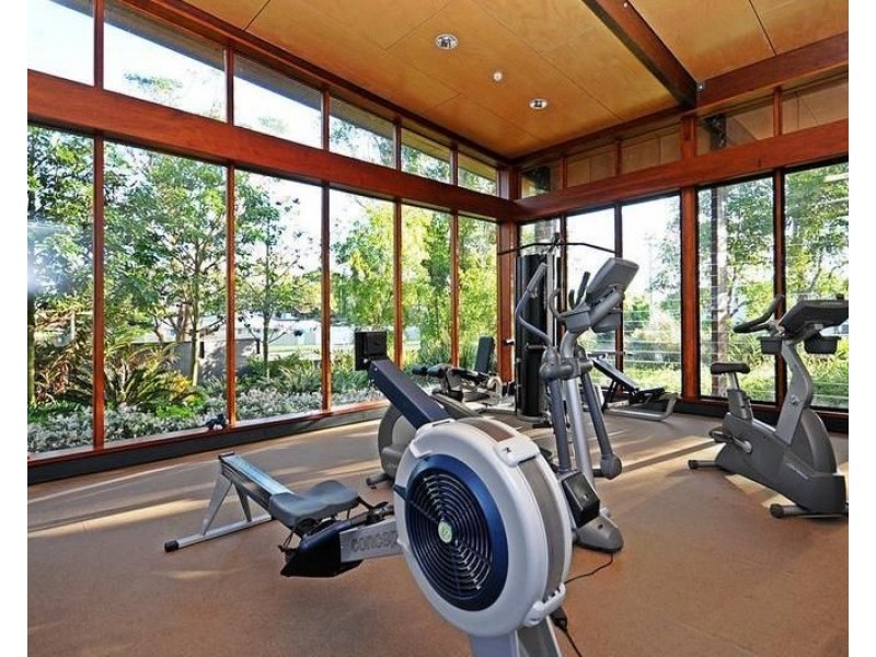 4305/323 Bayview Street, Hollywell QLD 4216