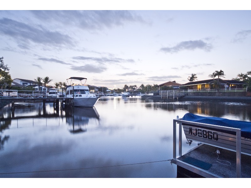 7 Simbai Street, Runaway Bay QLD 4216