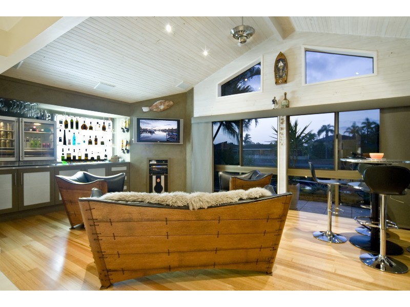 7 Simbai Street, Runaway Bay QLD 4216