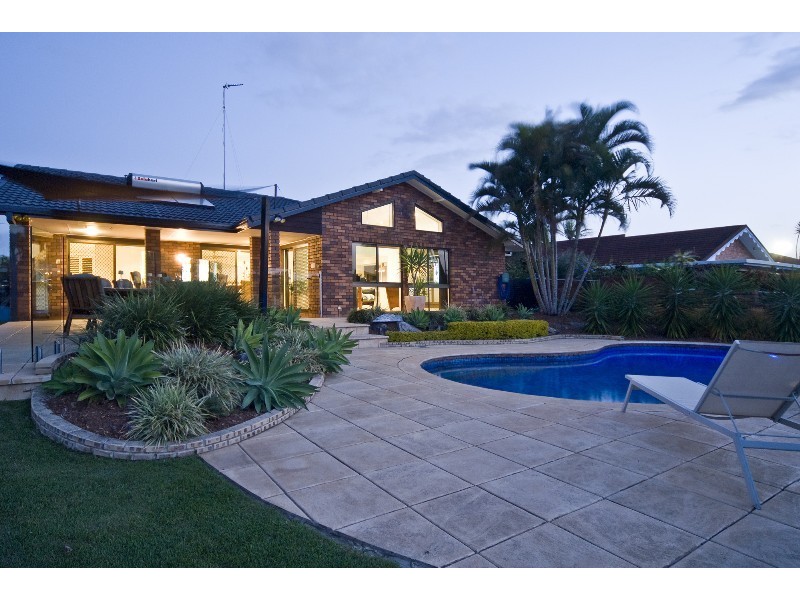 7 Simbai Street, Runaway Bay QLD 4216