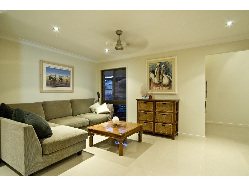 7 Simbai Street, Runaway Bay QLD 4216