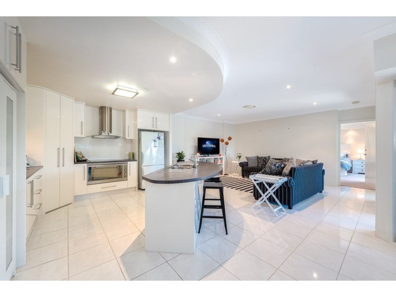 88 Salvado Drive, Pacific Pines QLD 4211