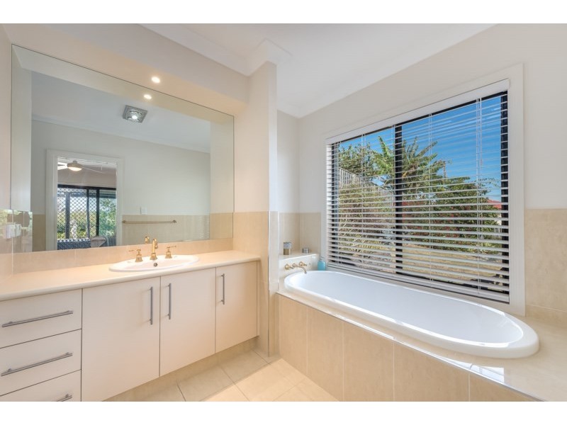 88 Salvado Drive, Pacific Pines QLD 4211