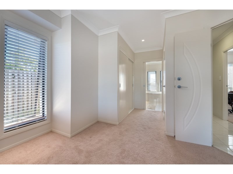 88 Salvado Drive, Pacific Pines QLD 4211