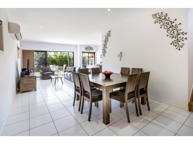 5/1 Manacor Place, Coombabah QLD 4216