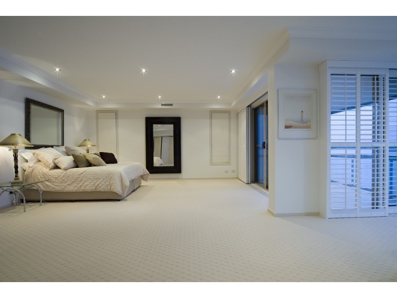 61 The Peninsula, Paradise Point QLD 4216