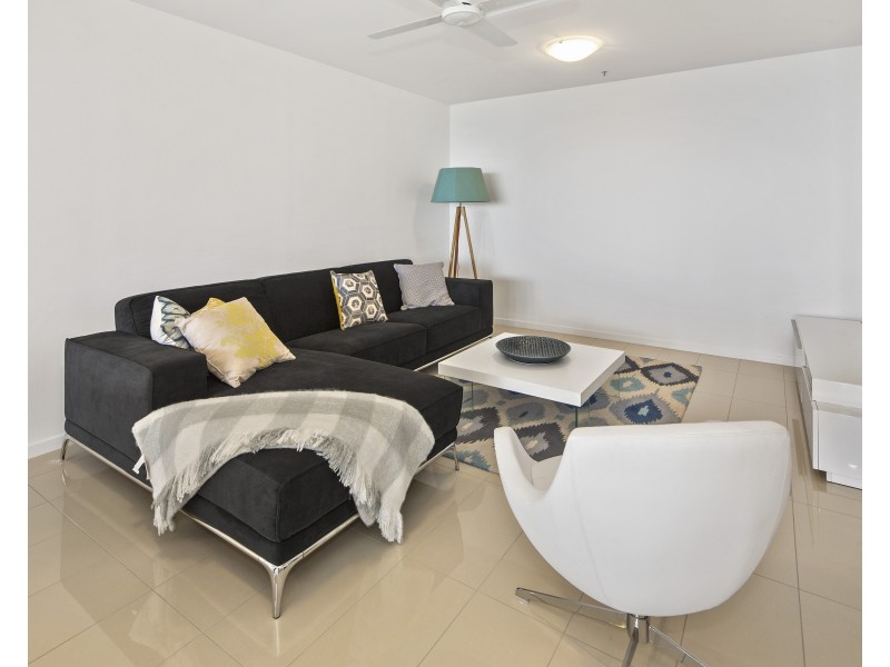 408/378 Marine Parade, Labrador QLD 4215