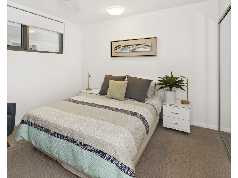 408/378 Marine Parade, Labrador QLD 4215